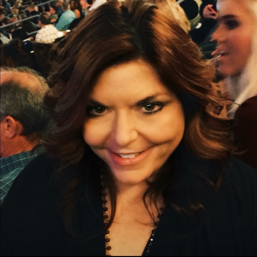 Meet your Posher, Suzanne